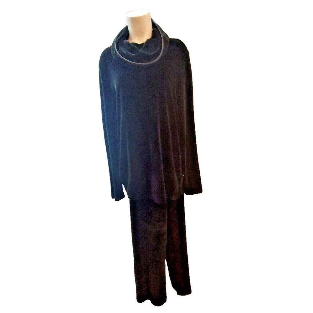 Women's Real Clothes Saks Fifth Avenue Black Velvet Velour Lounge Set Size XL